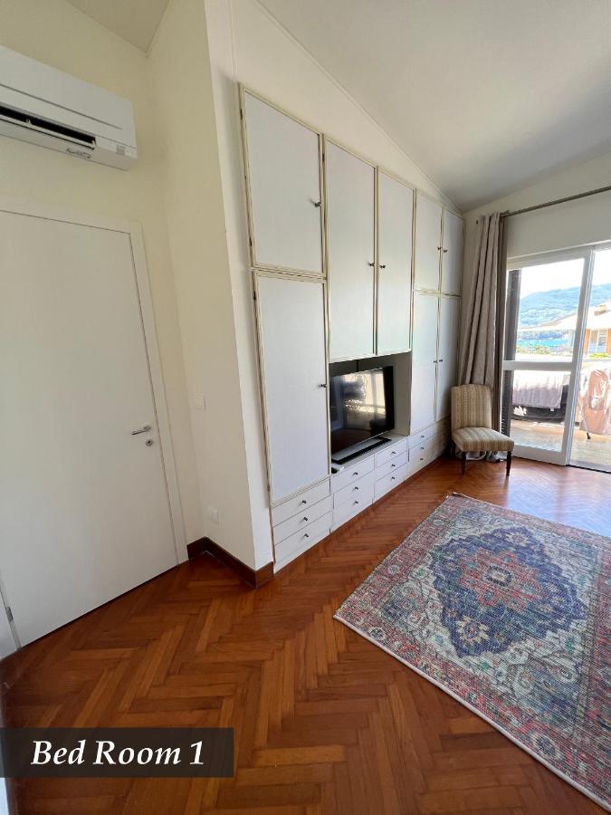 Nautilus Vista Mare Mozzafiato A 180 Gradi- Posto Auto Privato - 2 Camere Matrimoniali Piu 1 Divano Letto Singolo-Sky,Netflix-Wifi 200Mg Рапалло Екстер'єр фото